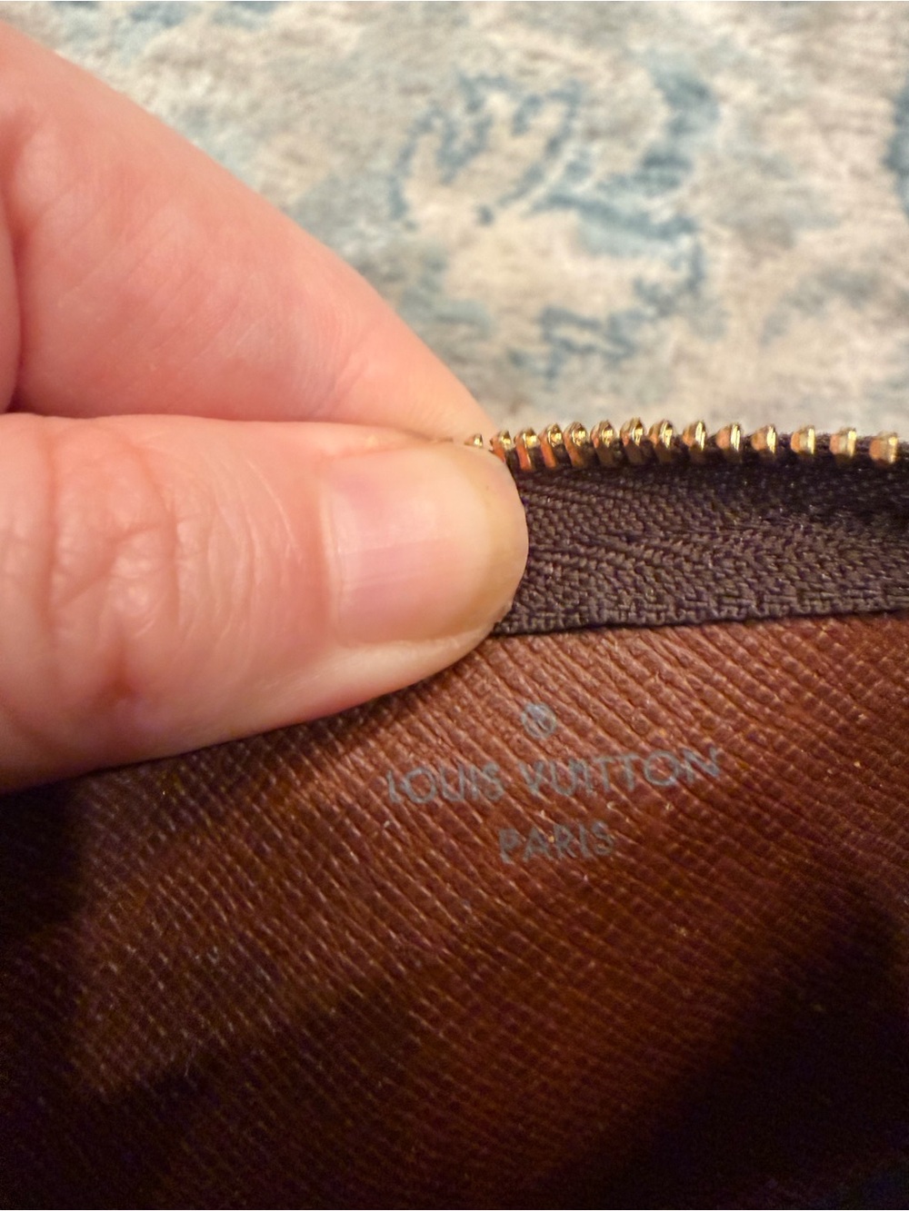 Louis Vuitton Monogram Key & Card Pouch with Gold Hardware - Picture 7 of 8